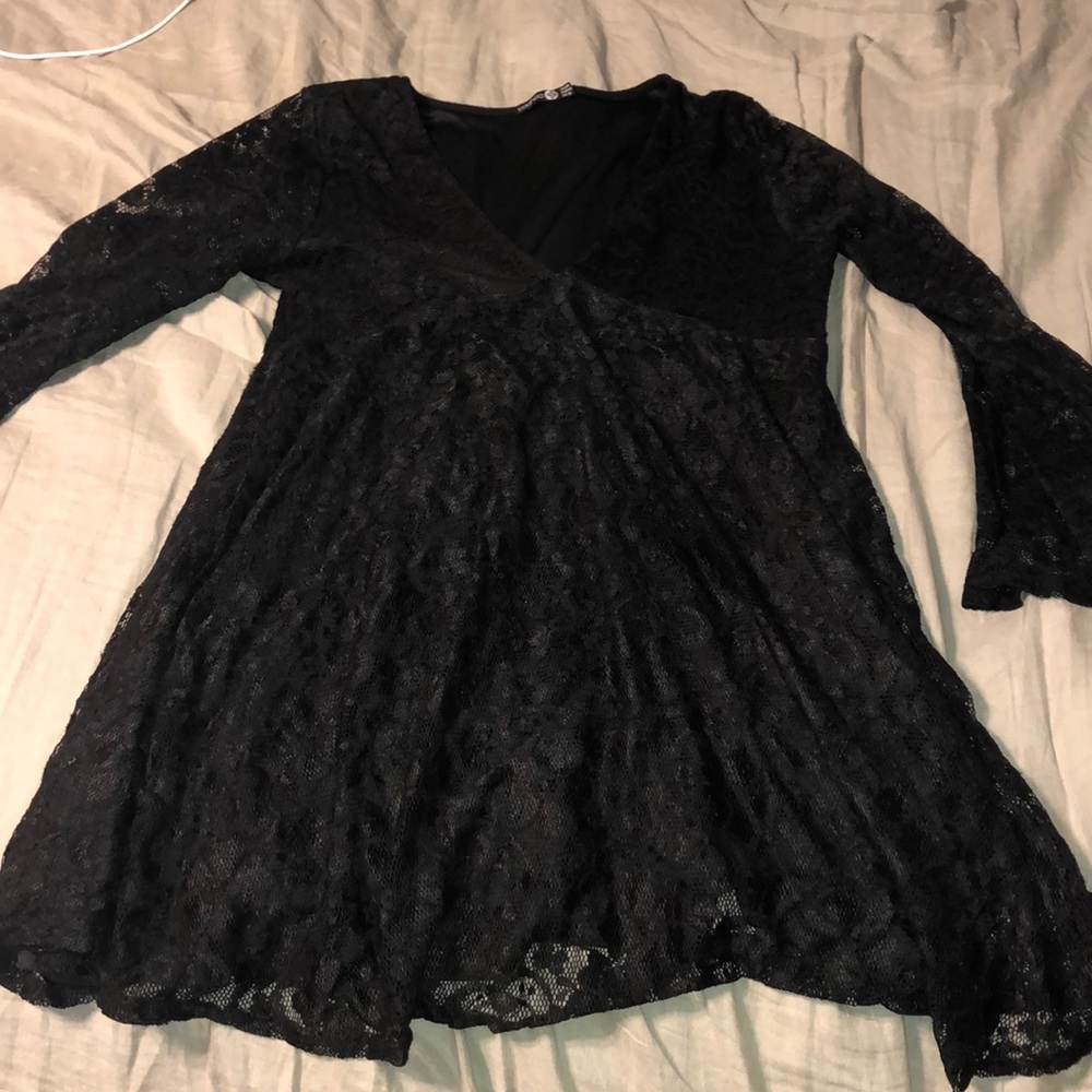 Black Lace Bell Sleeve Dress